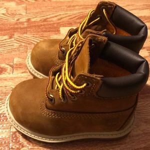 Size 6 - Brown Tims